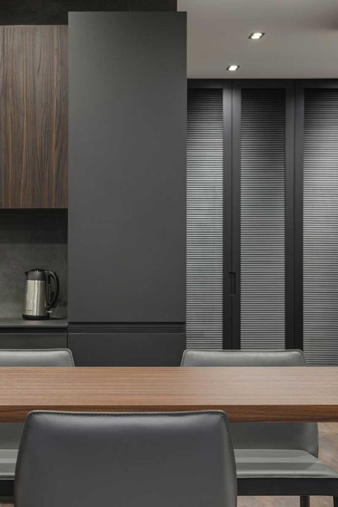 pms interior